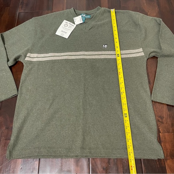 NWT Vintage Big Dogs Vneck Sweater Men’s Size 2X Green Stripes - Picture 7 of 8
